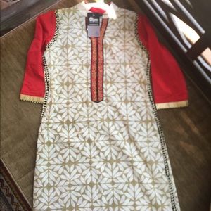 New With Tags Yellow long/ top 3/4 sleeve